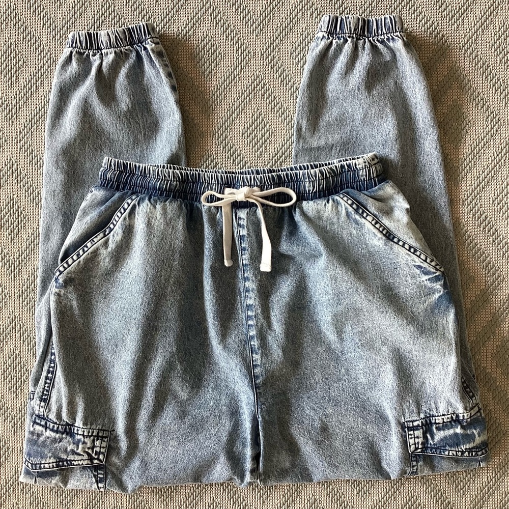 C’EST TOI Light Wash Cargo Denim Joggers Size Large